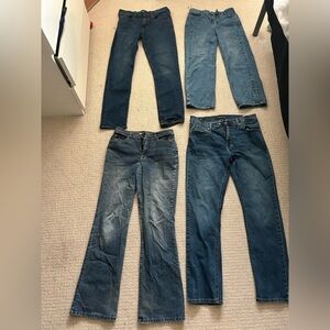 Oversized jeans and bell bottoms !